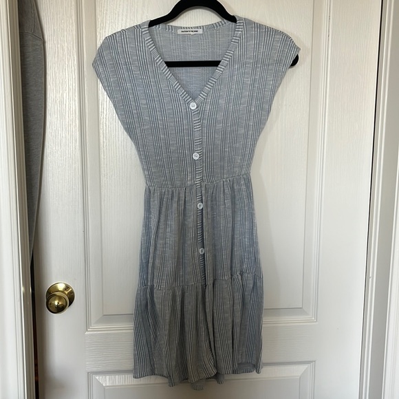 Caution to the Wind Dress Blue and White - Picture 1 of 3